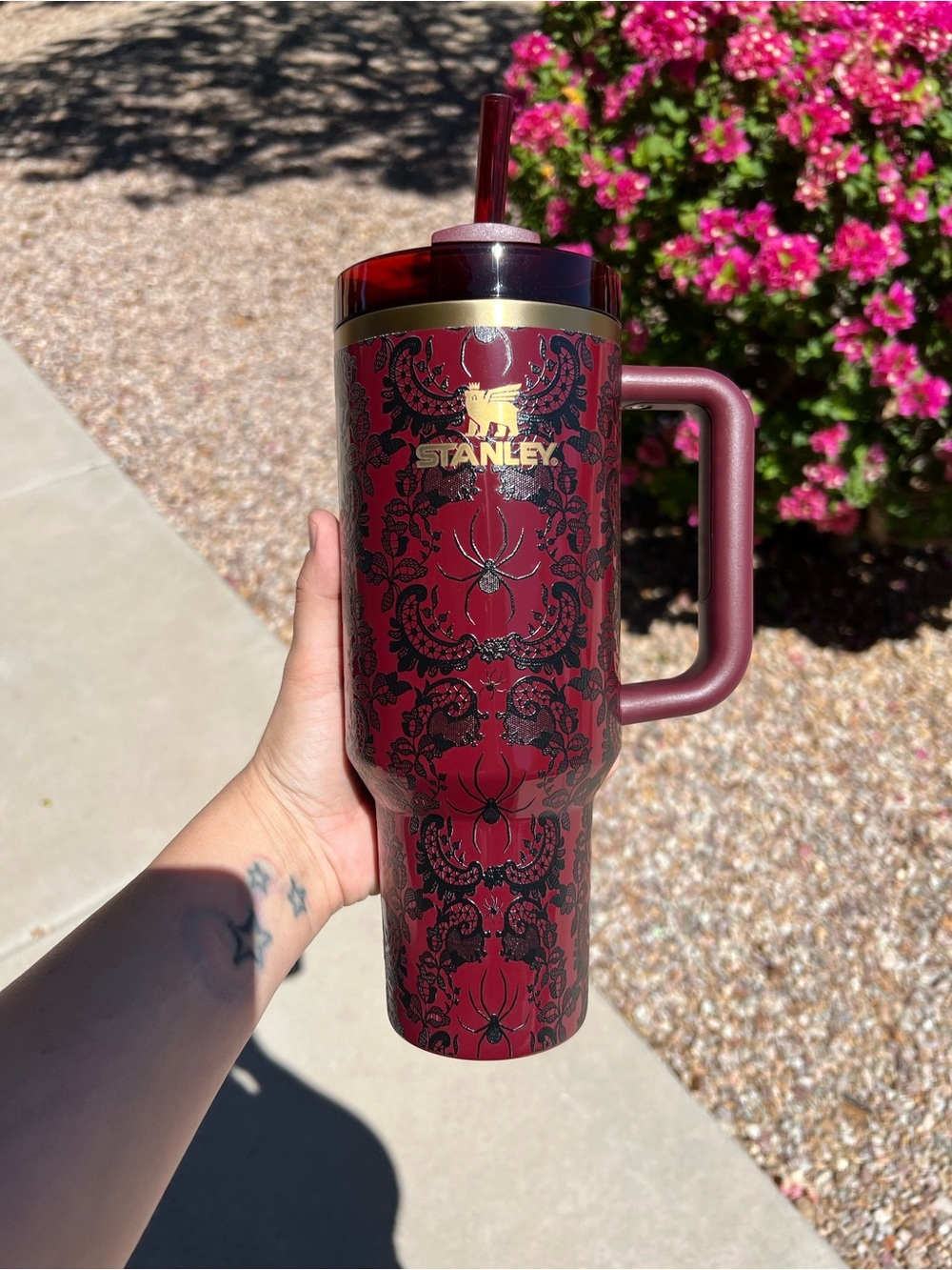 Stanley Halloween Quencher H2.0 40oz Bordeaux Lace Limited Edition Tumbler